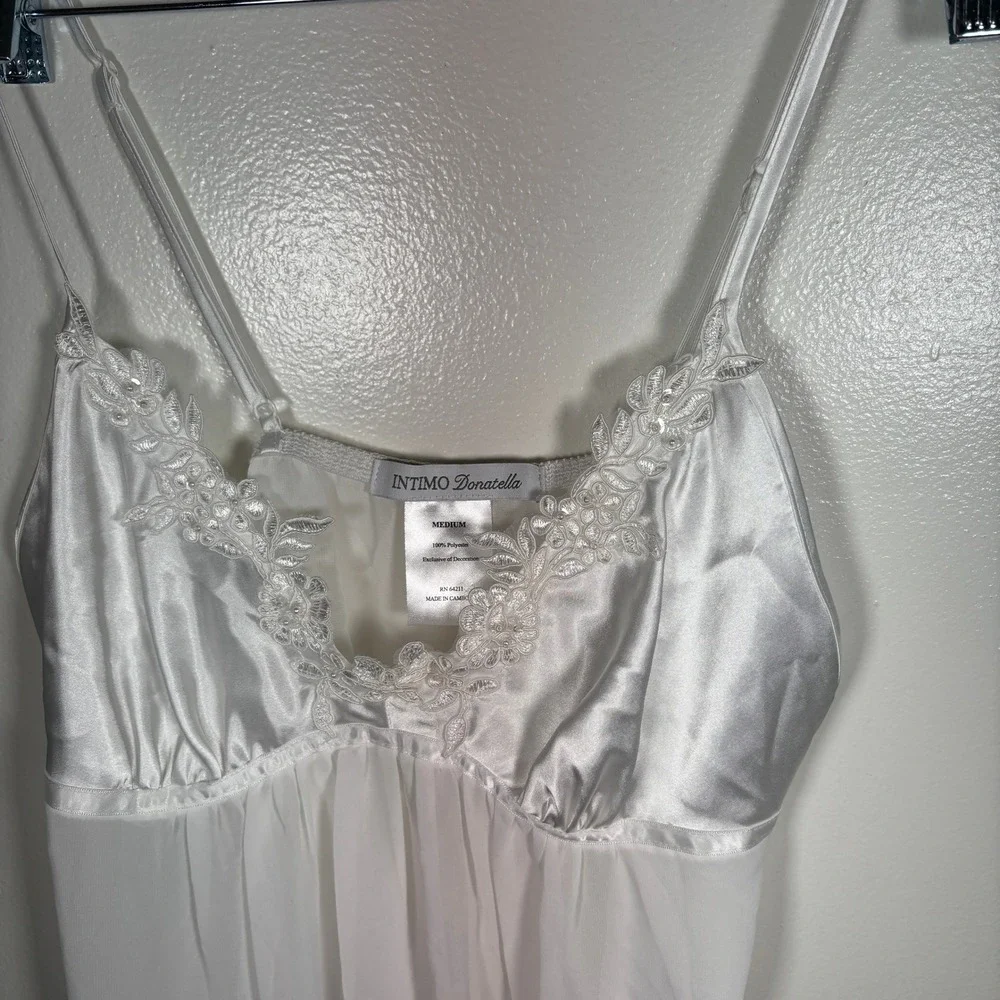 Vintage Intimo Donatella Babydoll Chemise Sz M White Lace Satin Lingerie Nightie - Picture 2 of 6